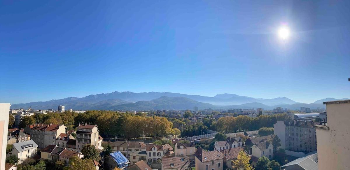 2 Terrasses Vue A 360 Sur Les Montagnes Grenoble Exterior photo